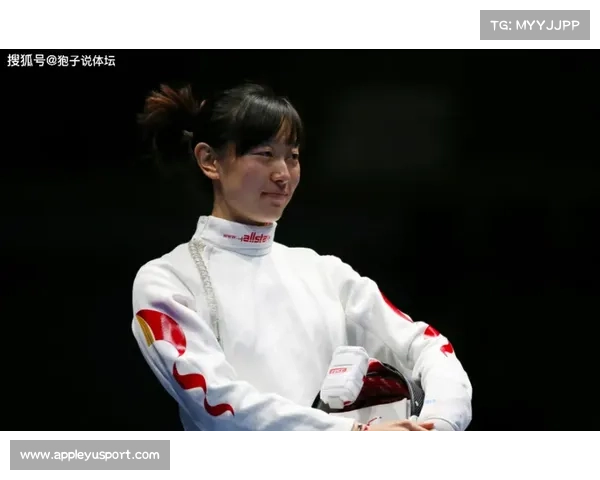 击剑大奖赛：左撇子选手出奇制胜，首夺个人冠军