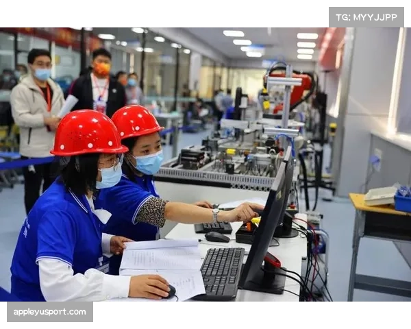 人物聚焦:蓝领中锋的坚守:xxx如何凭借扎实的低位顶防在联盟立足十年